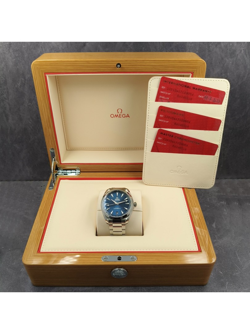 Omega Seamaster Aqua Terra blue dial on eOra.it!