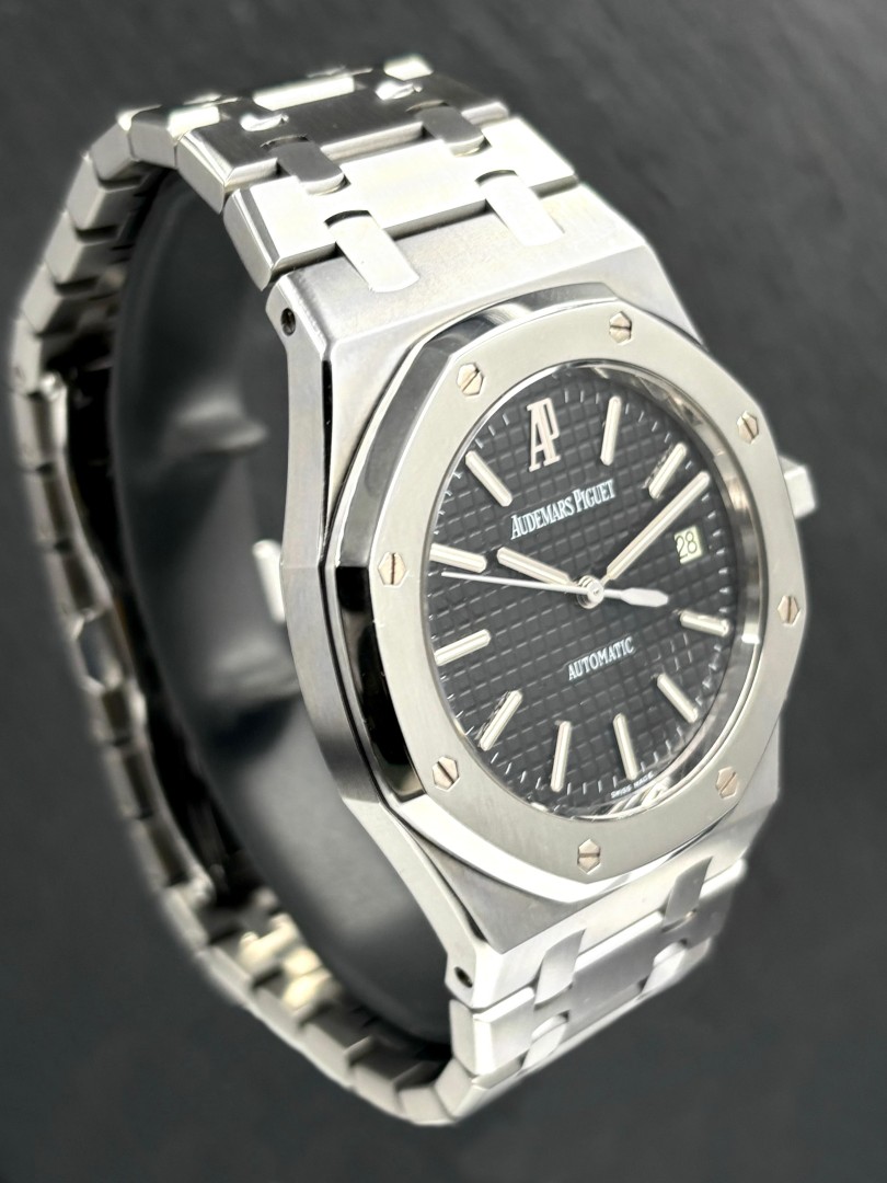 Audemars Piguet Royal Oak Jumbo ref. 15300 on eOra.it!