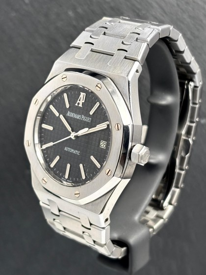 Audemars Piguet Royal Oak Jumbo ref. 15300 on eOra.it!